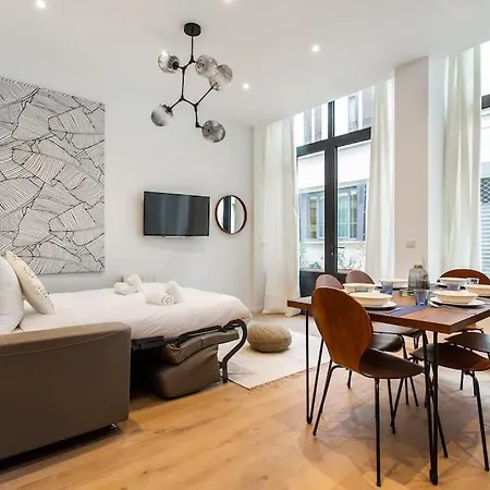 Next To Place Des Vosges - 1 * Paris